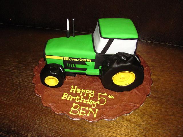 John Deere Tractor - cake by Lacey Deloli - CakesDecor