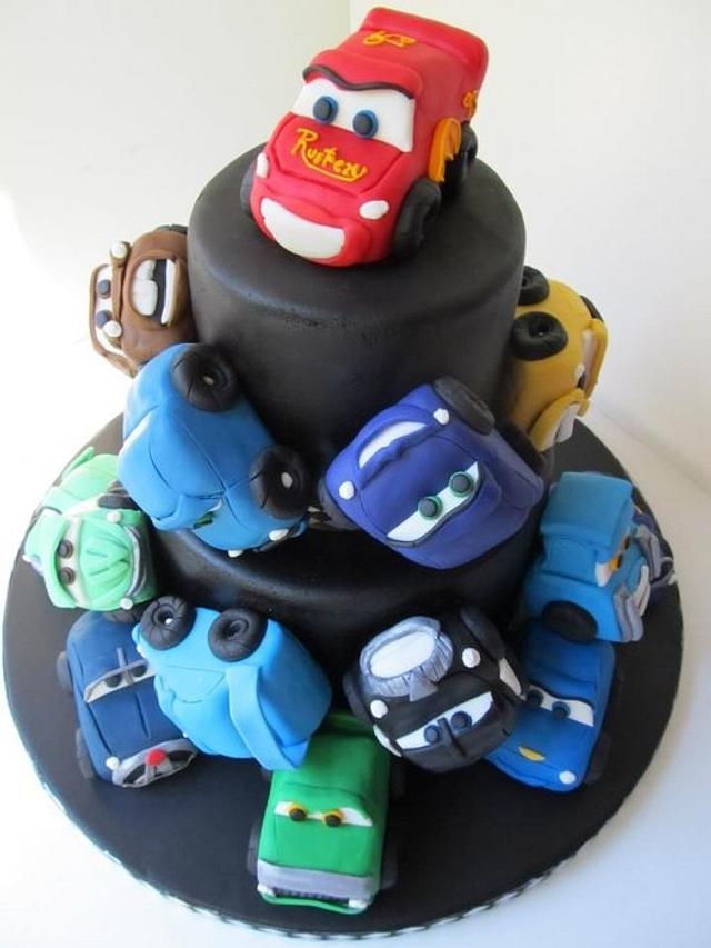 Cars 2nd birthday cake - Decorated Cake by Denise - CakesDecor