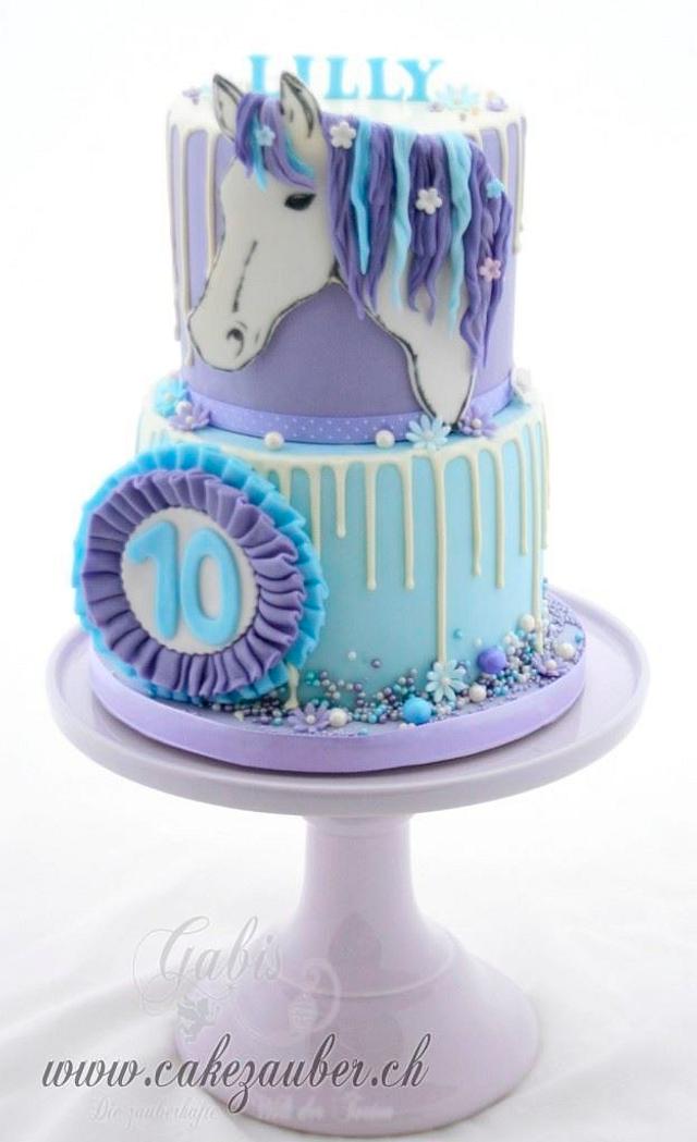 Horse Cake - Cakey Goodness