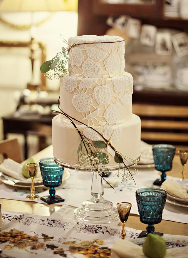 Bohemian Wedding Cake Cake by Elisabeth Palatiello