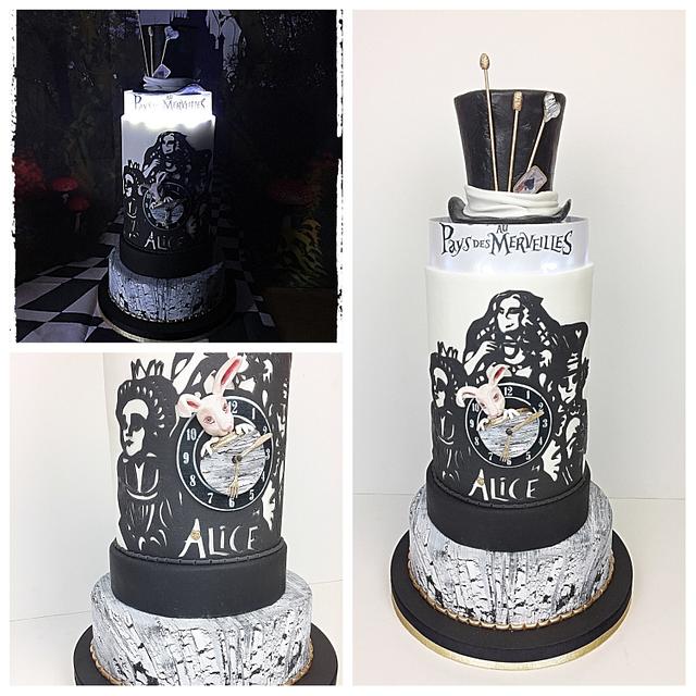 Alice Au Pays Des Merveilles Cake Cake By Cindy Sauvage Cakesdecor