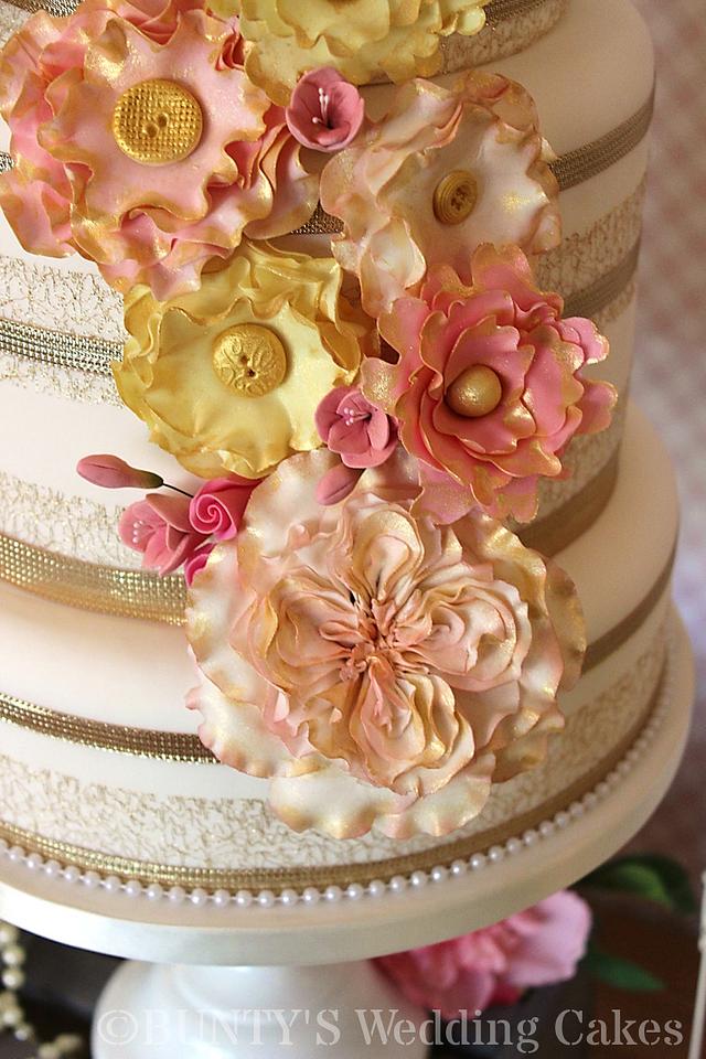 Vintage Gold Fantasy Flowers - Cake by Bunty's Wedding - CakesDecor