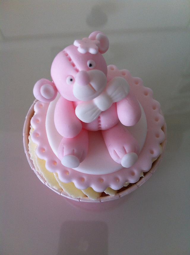 Baby shower cupcakes - Cake by Carry on Cupcakes - CakesDecor