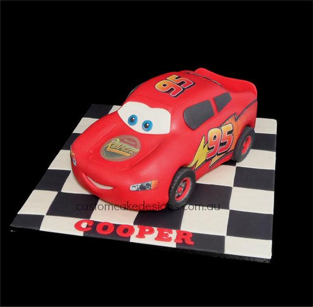 Lightning McQueen Cake - Cake by Custom Cake Designs - CakesDecor