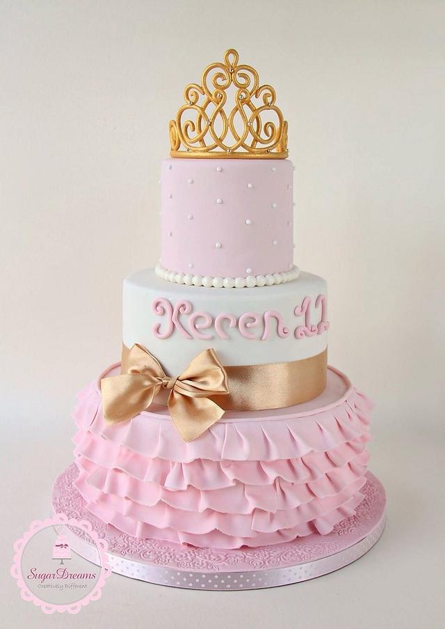 Princess Tiara Cake - Decorated Cake by Noemi - CakesDecor