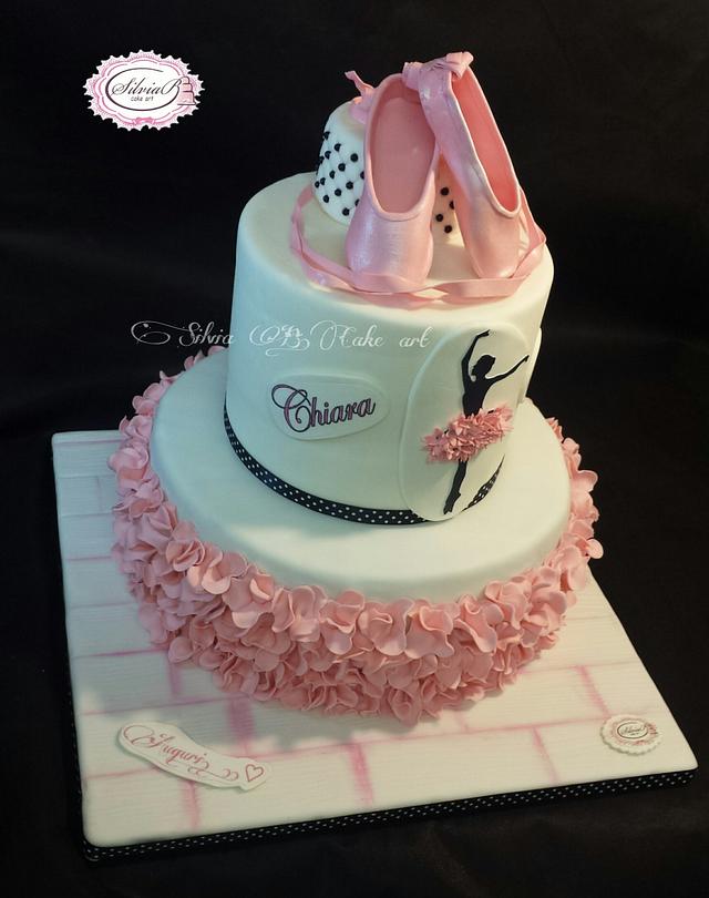 The dancer - Cake by silvia B.cake art - CakesDecor