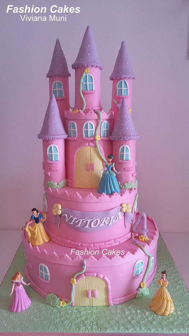 Castle Princesses - Decorated Cake by fashioncakesviviana - CakesDecor