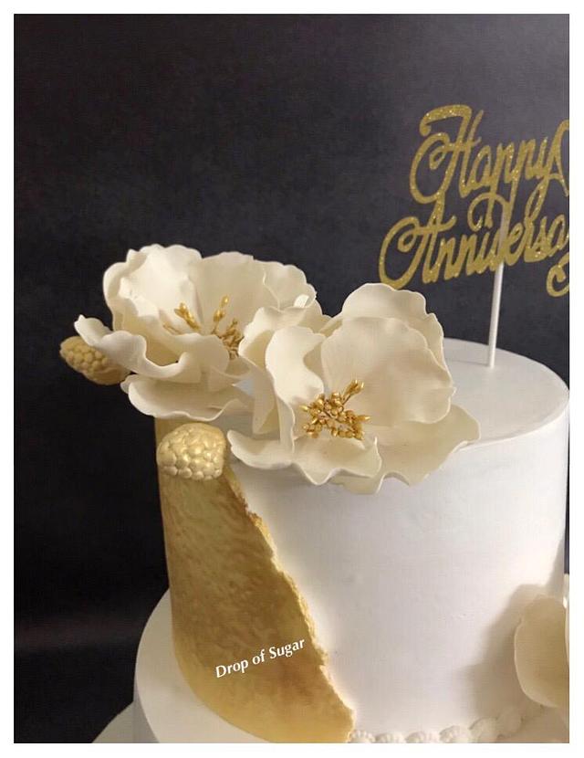 Whipped Cream White & Gold Cake 