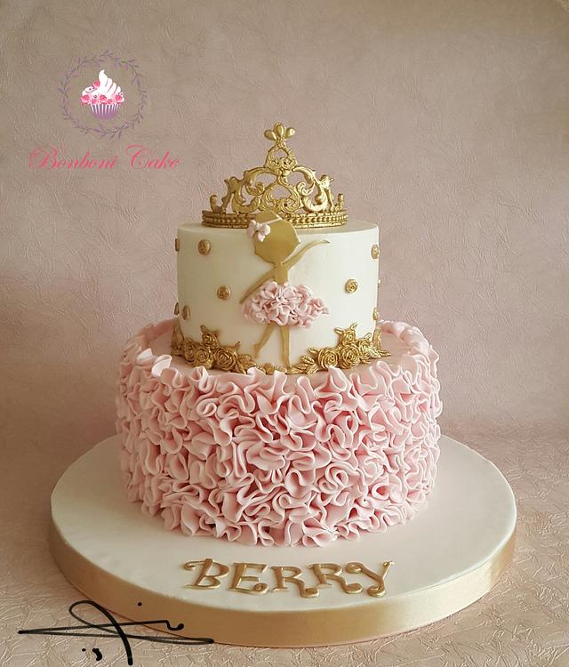 Gold ballerina - Cake by mona ghobara/Bonboni Cake - CakesDecor