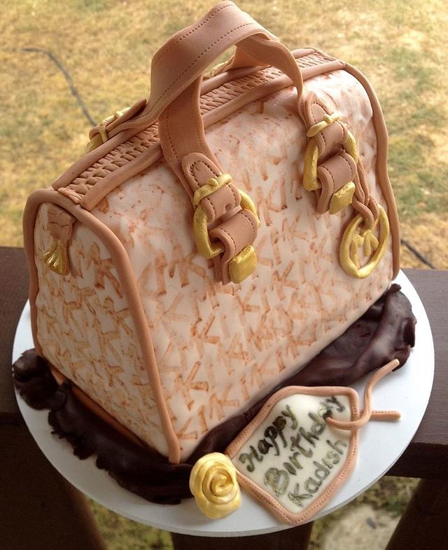 Handbag cake!! - Cake by Cakes by Biliana - CakesDecor