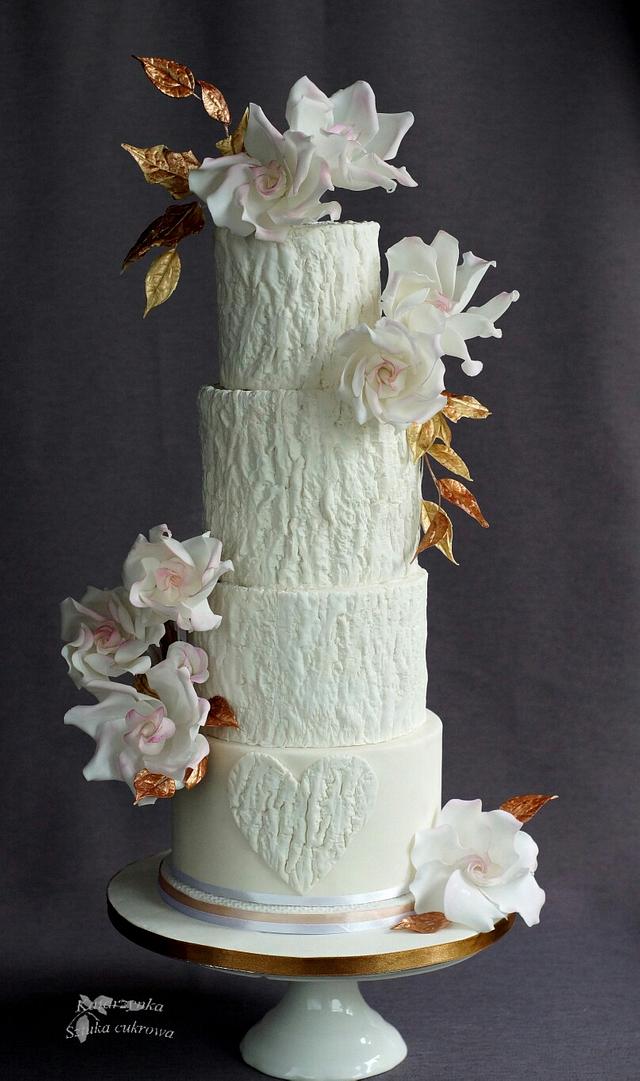 Wedding cake - Decorated Cake by Katarzynka - CakesDecor