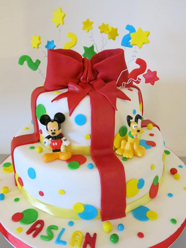 Mickey Mouse cake - Decorated Cake by Sugar&Spice by NA - CakesDecor