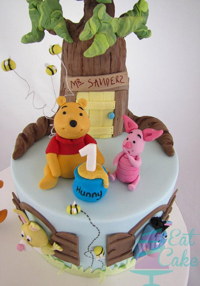 Winnie the Pooh and Friends - Cake by Eat Cake - CakesDecor