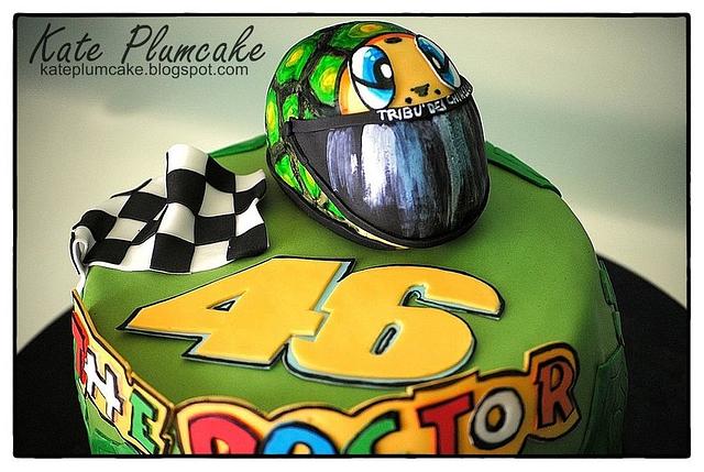 Motorcycling cake for a Valentino Rossi fan