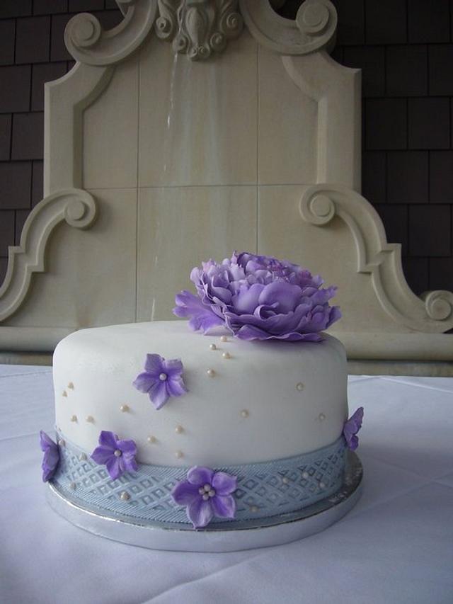 Purple peony cake