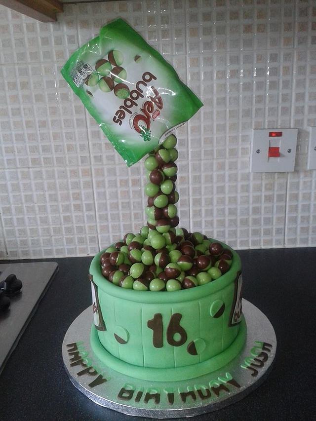 Aero Bubbles cake Decorated Cake by TheCakeDen CakesDecor