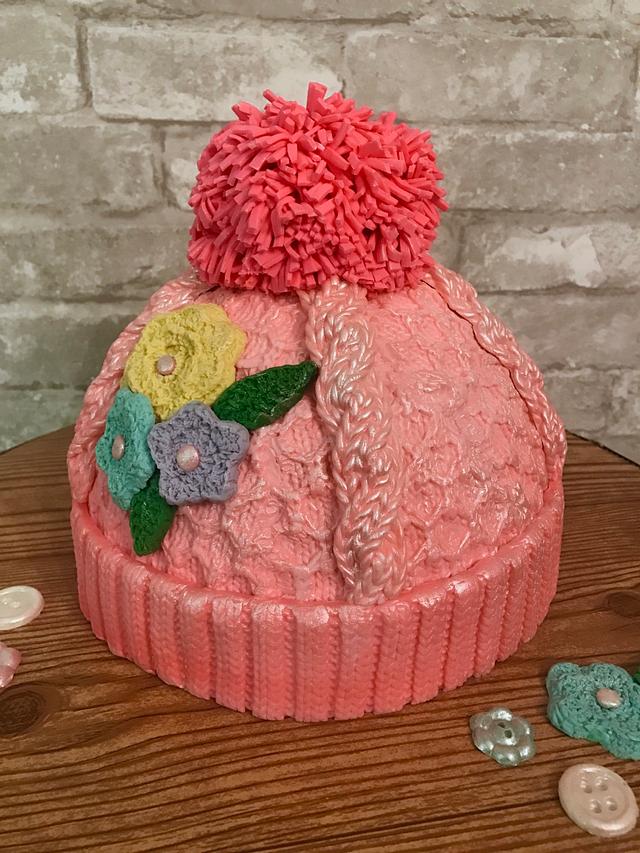 Knitted hat cake
