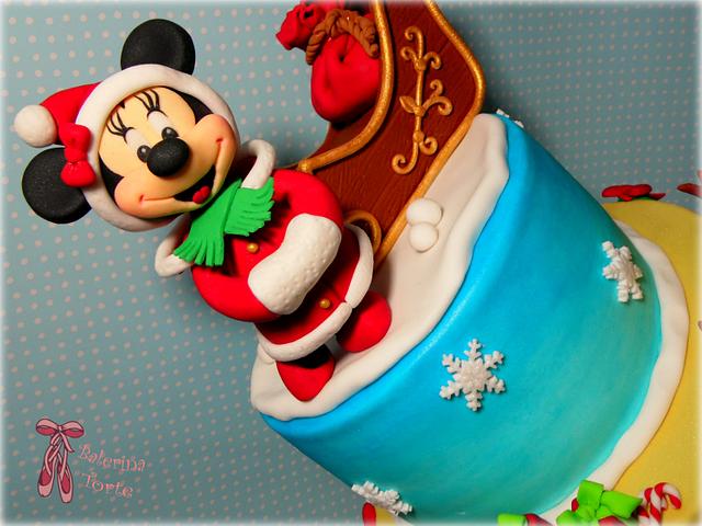 Disney Christmas cake 