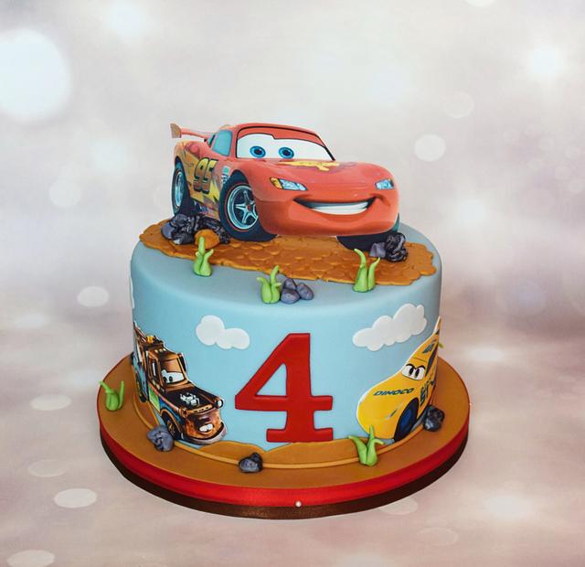 Cars - Decorated Cake By Vargasz - Cakesdecor