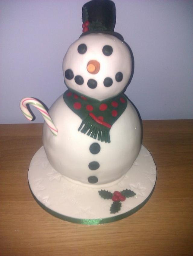 Frosty the Snowman - Decorated Cake by Cath - CakesDecor