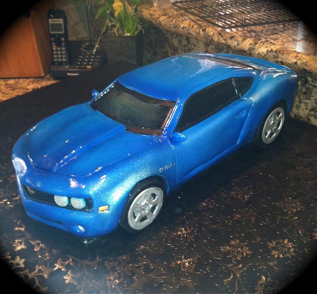 Chevy Camaro Car Cake - Decorated Cake by The Cake Diosa - CakesDecor