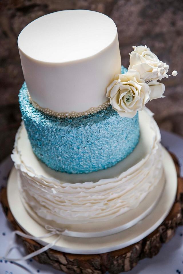 professional shots of wedding cake