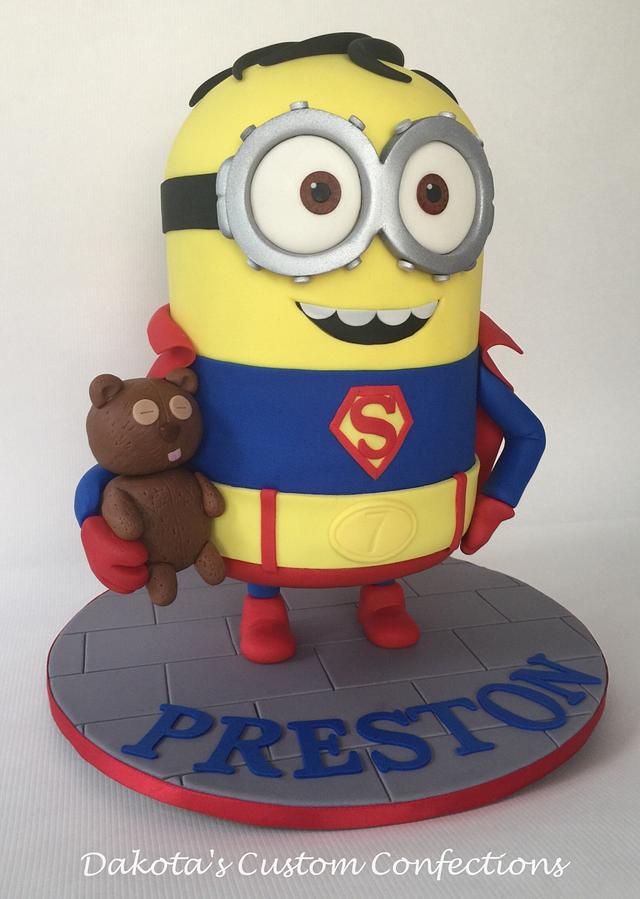 Superman minion cake - Cake by Dakota's Custom - CakesDecor