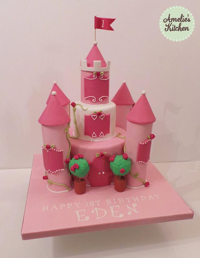 Princess Castle 1st Birthday Cake - Cake By Helen Ward - Cakesdecor