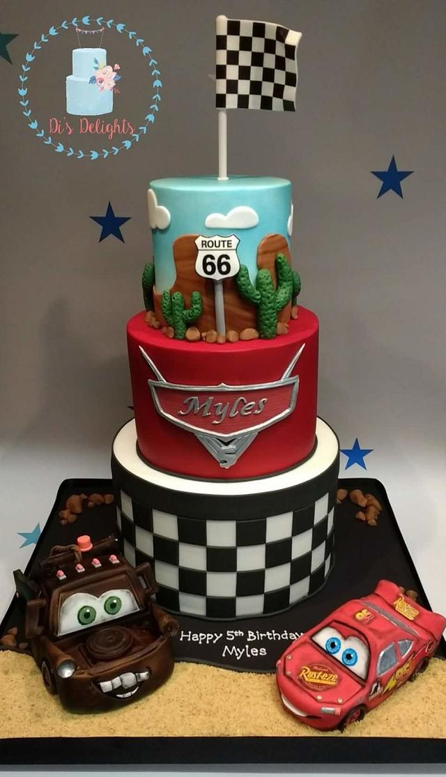 Disney Cars - Cake by Di's Delights - CakesDecor