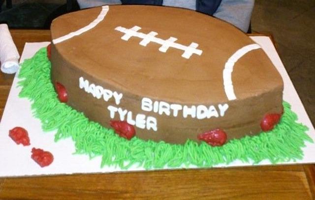 Football   Razorbacks Birthday Cake 2013 - Decorated Cake - Cakesdecor