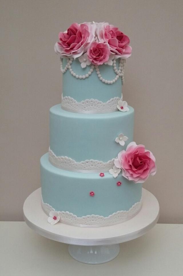 A Country Wedding - Decorated Cake by The Buttercream - CakesDecor