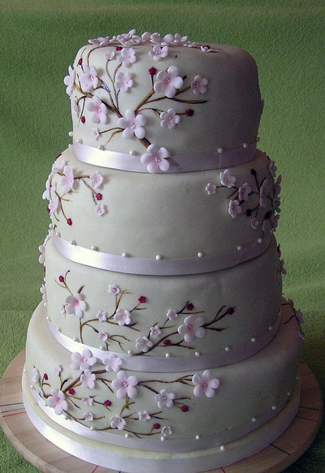 Wedding cake - Decorated Cake by Anka - CakesDecor