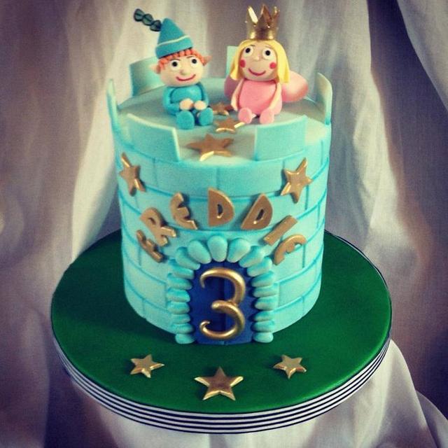 Ben and Holly Birthday cake - Decorated Cake by Dee - CakesDecor