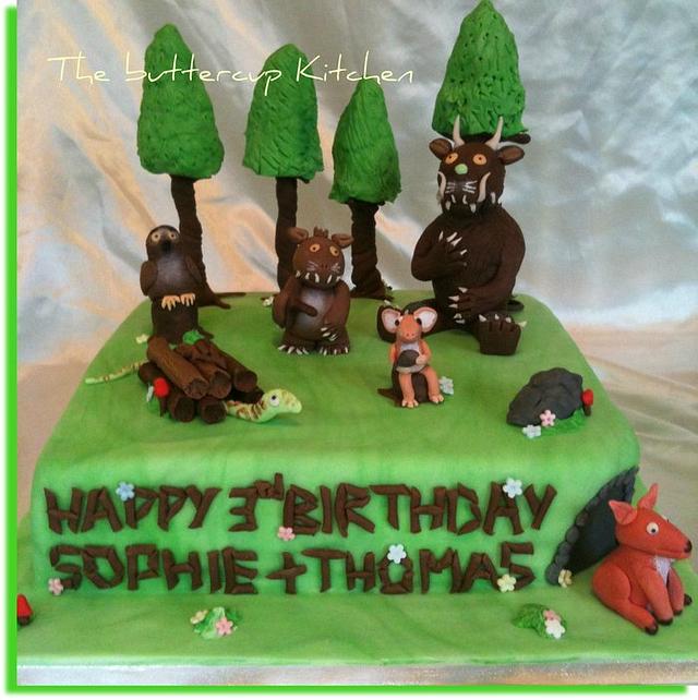 The Gruffalo - Decorated Cake by The Buttercup Kitchen - CakesDecor