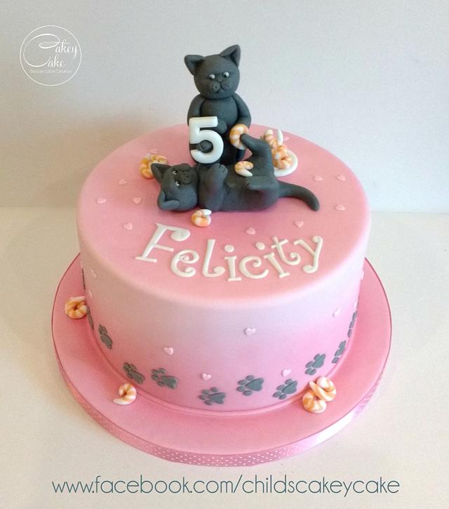 Cats & Prawns! - Decorated Cake by CakeyCake - CakesDecor