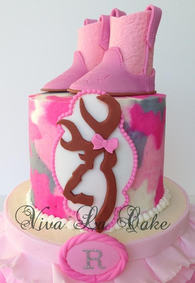 Pink Camo And Ruffles Cake Cake By Joly Diaz CakesDecor   Rrqblnakilhewubsxayn 