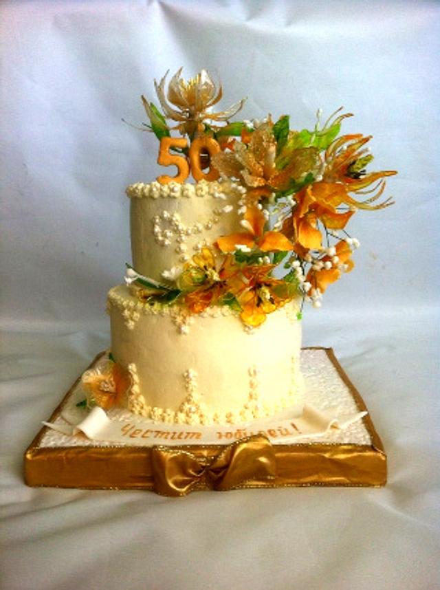 Jubilee cake with gelatin bouquet