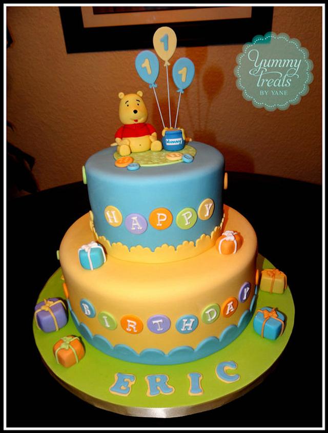 winnie the pooh cake figurines