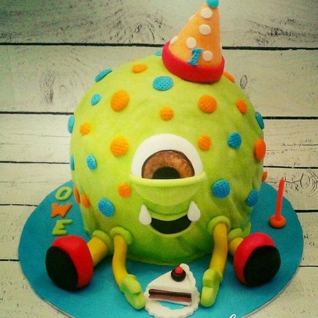 monster cake - Decorated Cake by Manon - CakesDecor