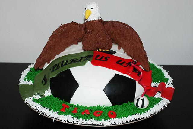Benfica Cake / Slb Benfica Birthday Cake Cakecentral Com - Veja mais