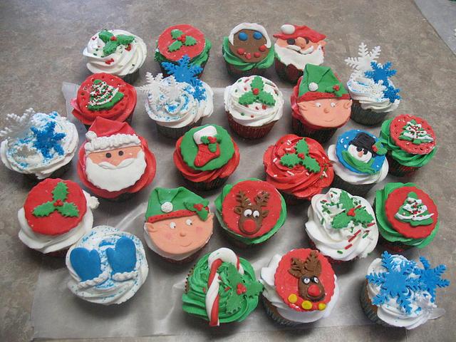 Christmas Cupakes Decorated Cake By Cher45 Cakesdecor Christmas Cupakes Decorated Cake By Cher45 Cakesdecor
