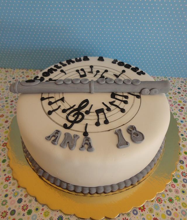 Flute Decorated Cake by ItaBolosDecorados CakesDecor