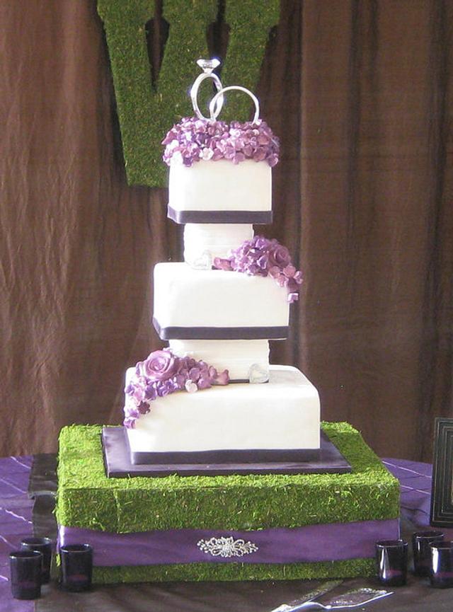 Separated tier wedding cake - Cake by sking - CakesDecor