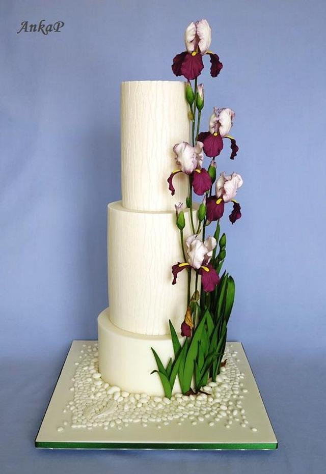 Cake with iris - Decorated Cake by AnkaP - CakesDecor