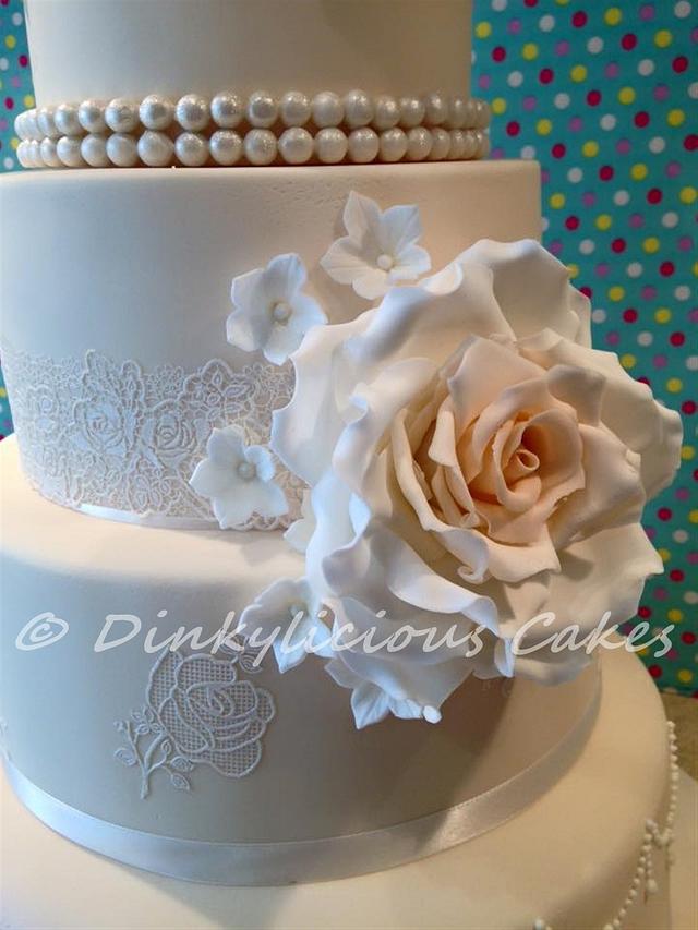 Vintage Giant Rose wedding cake