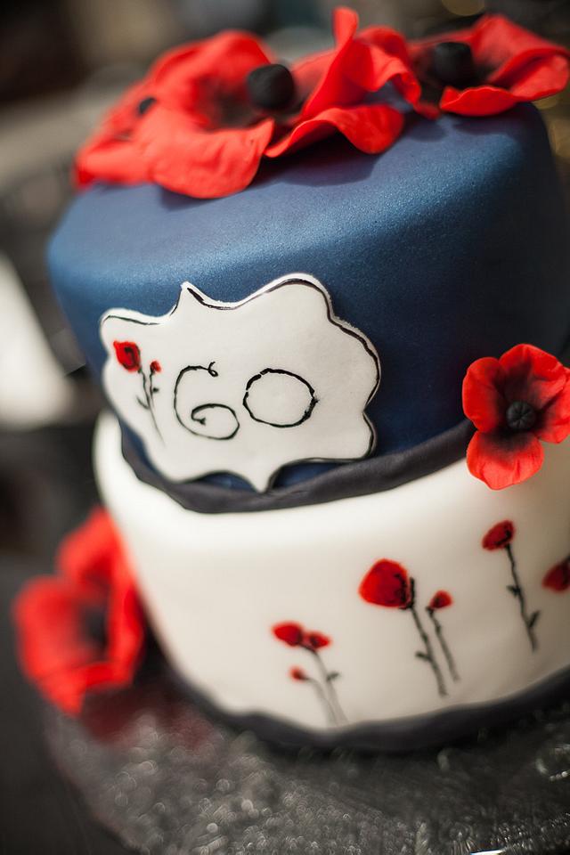 Red Poppies Decorated Cake By Liaminou Cakesdecor