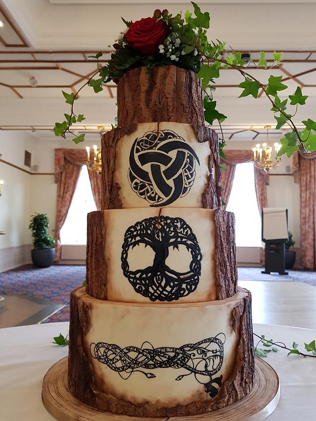 Woodland Wedding Cake With Reveal Cake By The Snowdrop Cakesdecor 1118