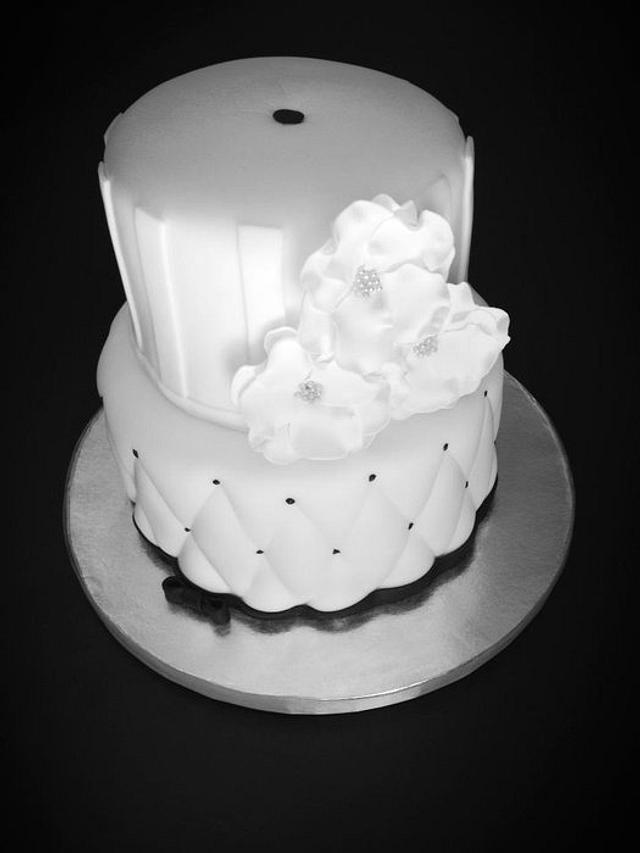 Classic White Cake Decorated Cake By Sylvia Cake Cakesdecor 2036