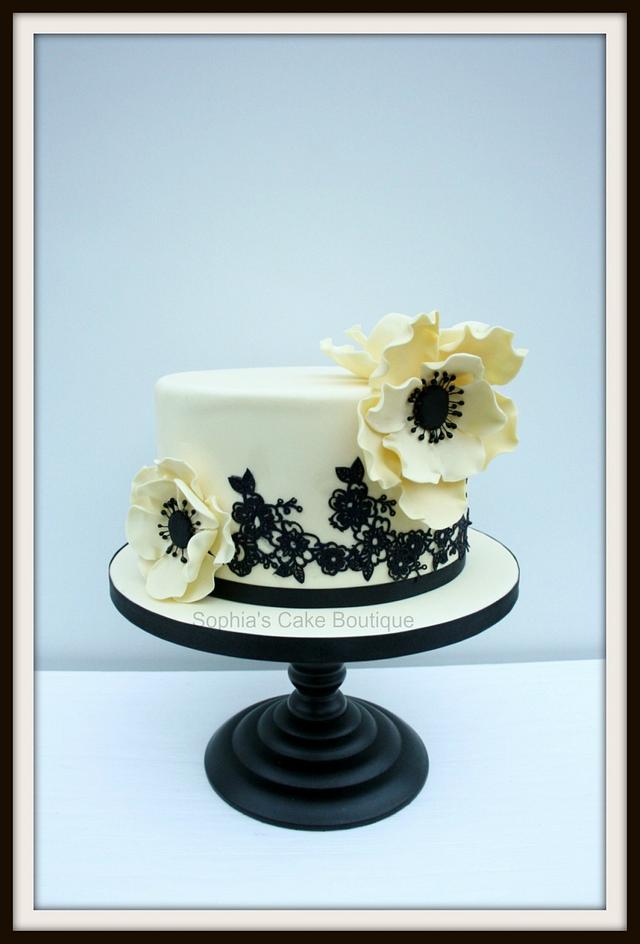 Lace And Anemones Decorated Cake By Sophias Cake Cakesdecor 