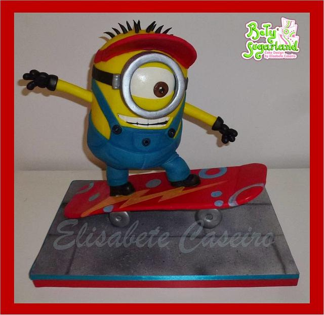 Skater Minion cake